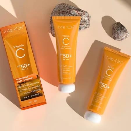 ME-ON Vitamin C Brightening Sheer Sunscreen SPF 50+ (for all skin types)
